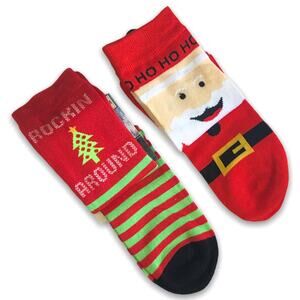 2 Pair of Field & Stream Christmas Holiday Cabin Socks Winter Size S/M NWT New